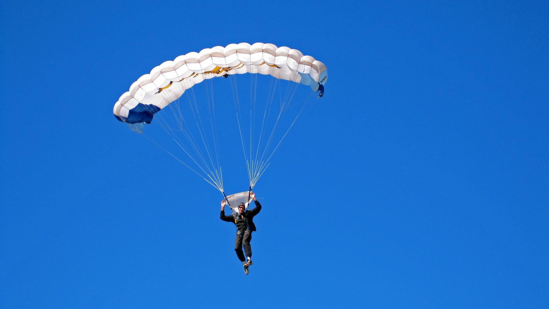 爱游戏体育官方网站-女篮国家队设立专项技术培训促进提升，女篮新手团队训练方法